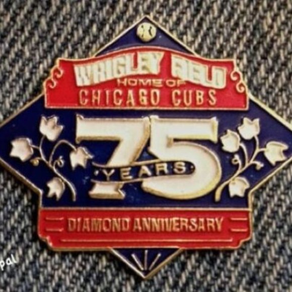 1989 Chicago Cubs Pin ~ MLB ~Baseball~ Wrigley Field~75 Year Diamond Anniversary - Picture 1 of 1